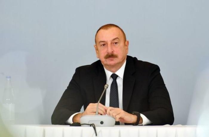 İlham Əliyev: Bəzi yerlərdə düşmənin 7 müdafiə xətti yarılıb