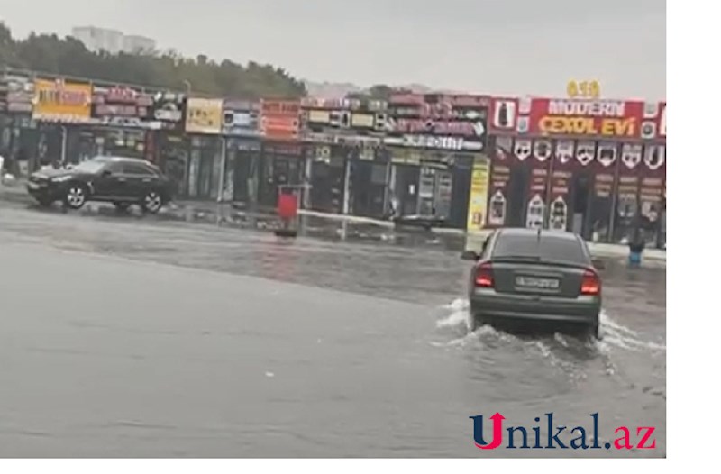 "Maşın bazarı"nı su basdı — VİDEO 