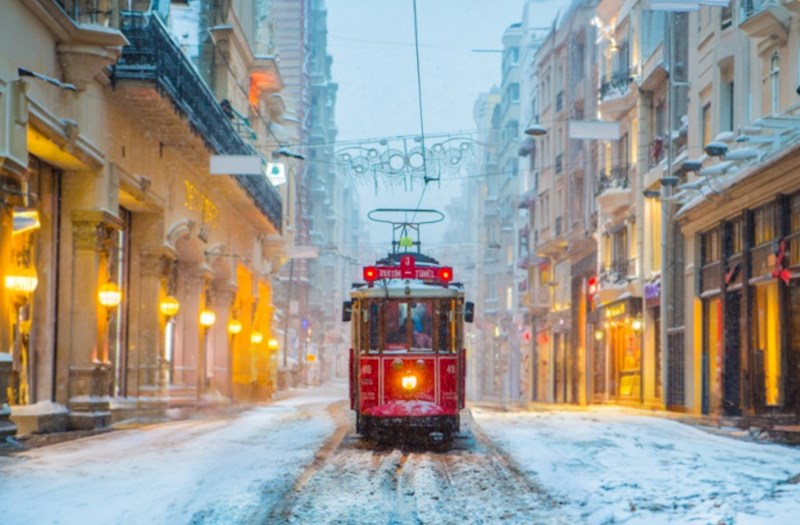 Yeni İli İstanbulda qarşılamaq üçün ən romantik tətil seçimləri — FOTOLAR