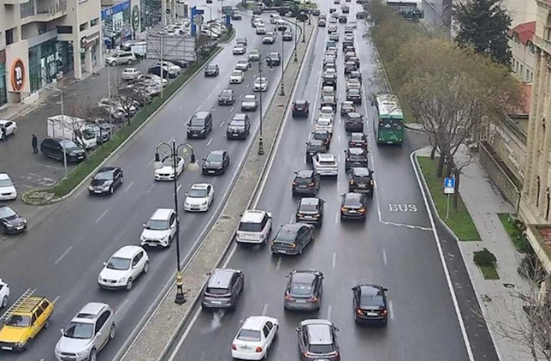 Hazırda hansı küçələrdə sıxlıq var? — SİYAHI