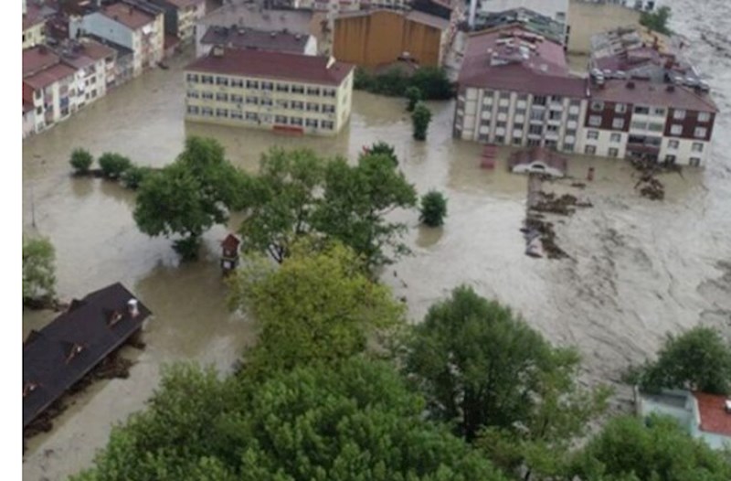 Avropada daşqınlar 21 nəfərin ölümünə səbəb oldu