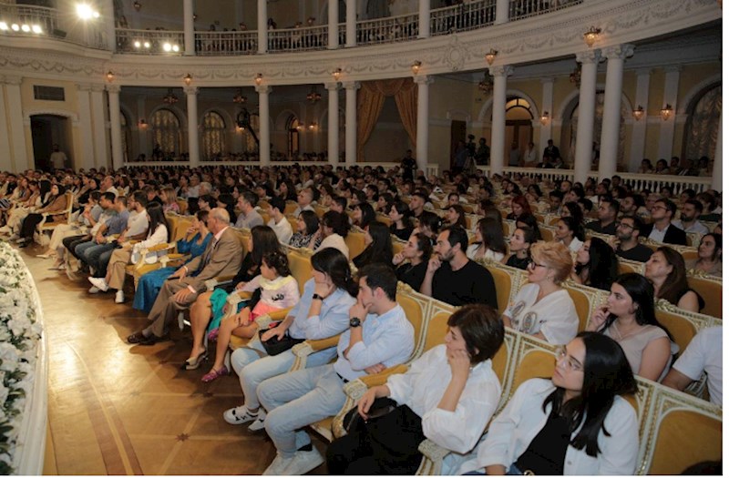 Üzeyir Hacıbəyli XVI Beynəlxalq Musiqi Festivalının açılış mərasimi keçirildi — FOTOLAR