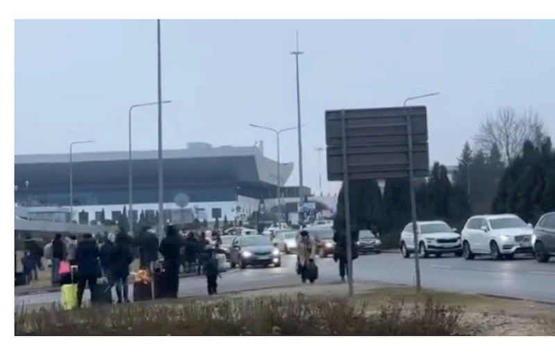 Kişineu aeroportunda sərnişinlər təcili təxliyə ediliblər