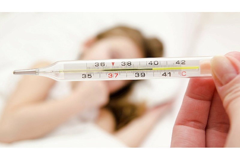 Qızdırmalı uşağa dərhal bunu etməyin — Pediatrdan XƏBƏRDARLIQ
