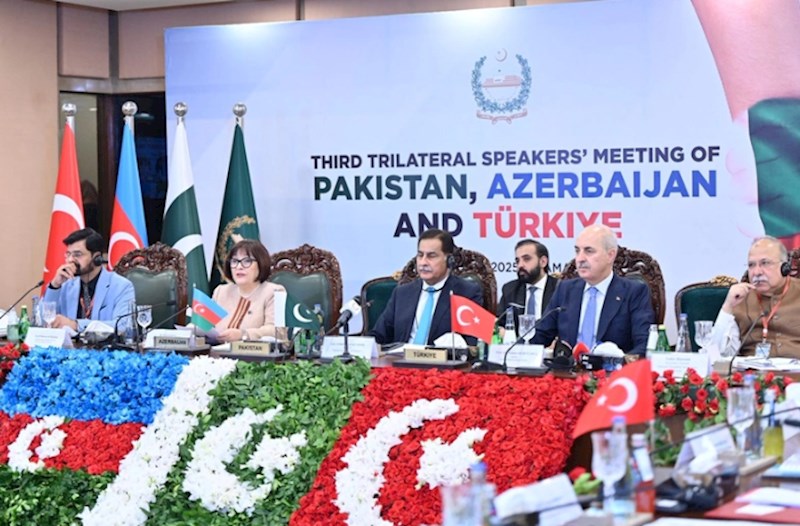 Azərbaycan-Pakistan-Türkiyə parlament sədrlərinin üçüncü üçtərəfli görüşü başlayıb — FOTO