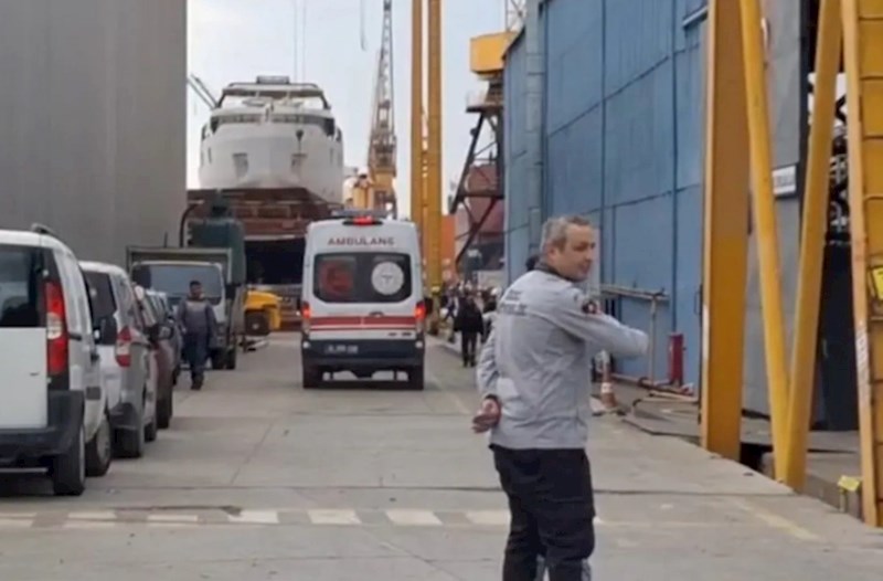 İstanbulda tərsanədə PARTLAYIŞ: Ölən və yaralananlar var