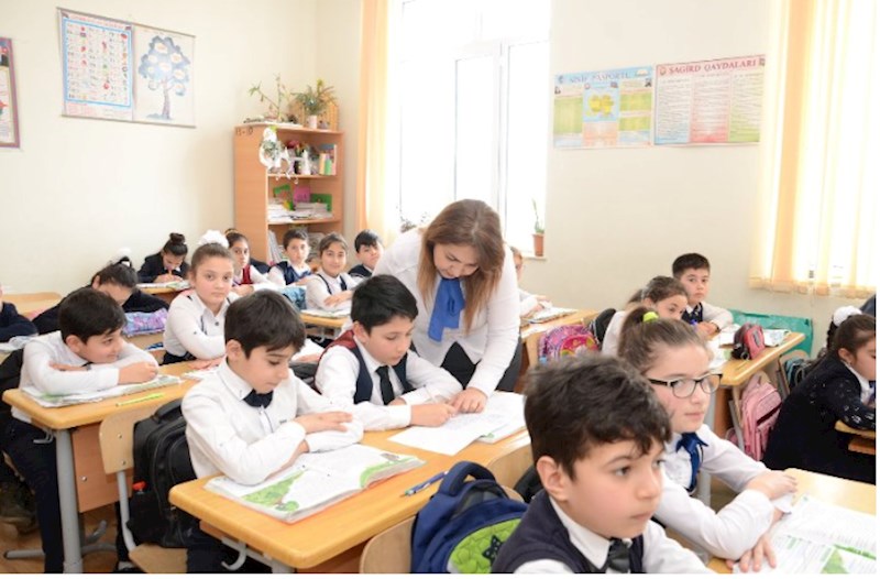 Ekspert repetitorları topa tutdu —"Bəlkə heç məktəb bizə lazım deyil?!"