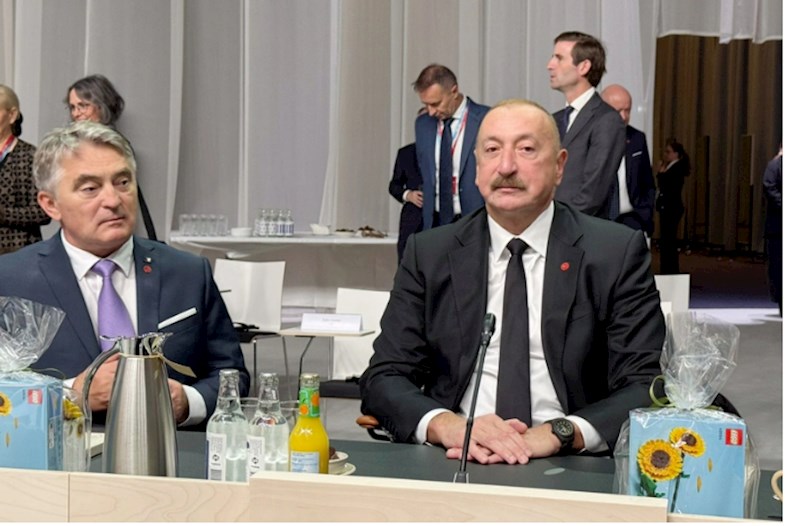 İlham Əliyev "Avropa Siyasi Birliyi"nin 7-ci Zirvə toplantısının açılış plenar sessiyasında iştirak edib — FOTOLAR (YENİLƏNİB)