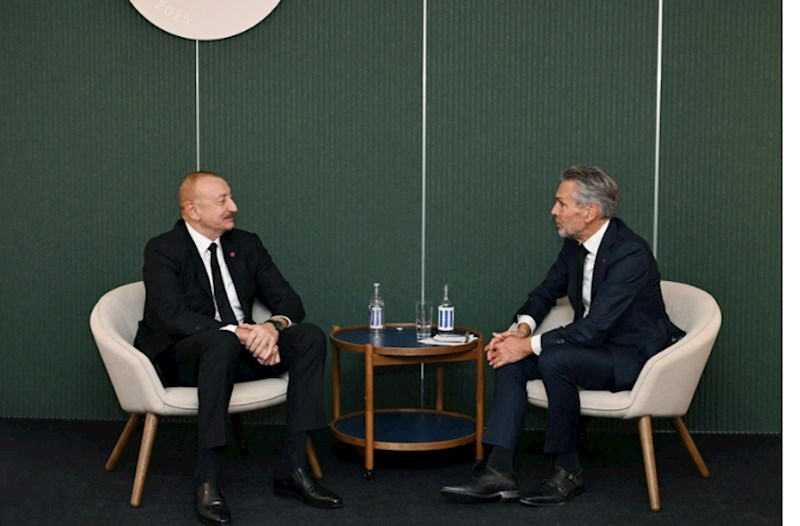 İlham Əliyev Niderlandın Baş naziri ilə müzakirə apardı — FOTOLAR 