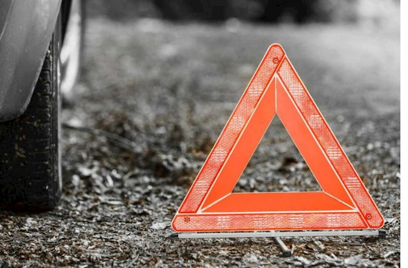 Sumqayıtda avtobusla minik avtomobili toqquşub, xəsarət alanlar var 