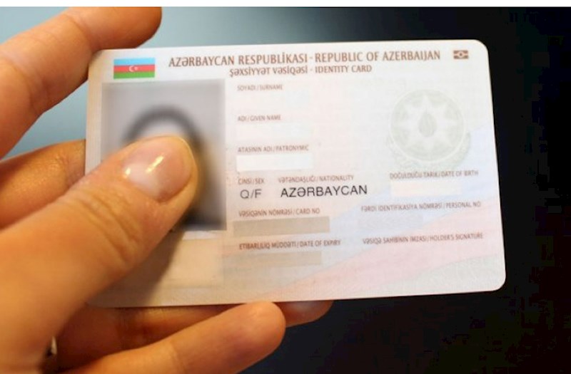 Azərbaycanda yeni şəxsiyyət vəsiqələrinin verilməsinə BAŞLANILDI 
