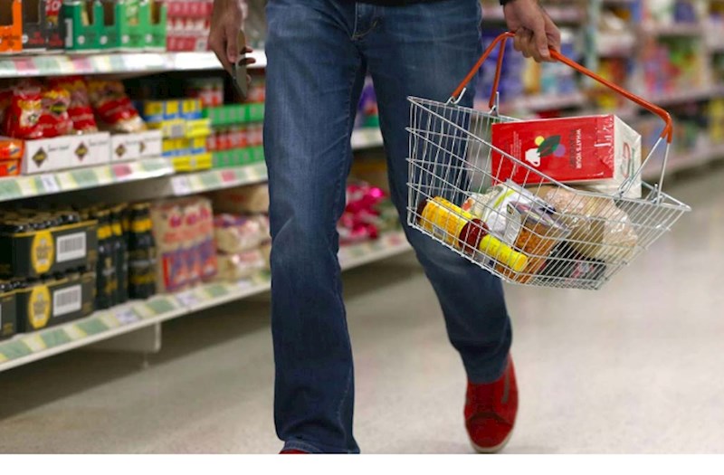 Supermarketlərdə xaos: Rüşvət, artıq pul alınır... 