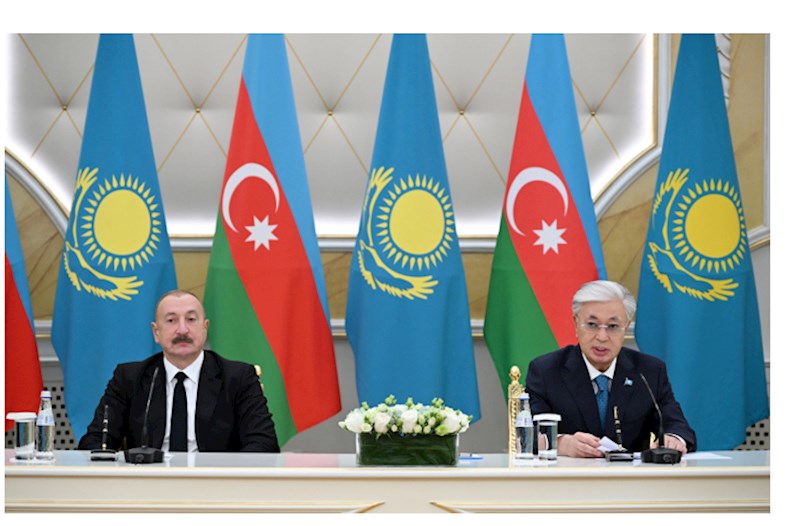 Prezidentlər mətbuata bəyanatlarla çıxış etdi — FOTOLAR 