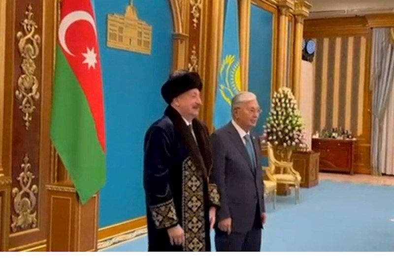 İlham Əliyev Qazaxıstanın milli geyimində — VİDEO 