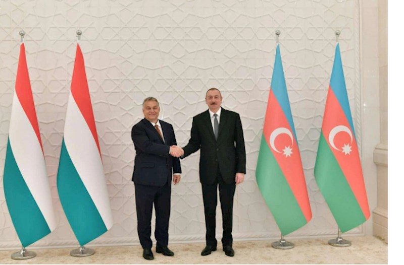 İlham Əliyev Macarıstanın baş nazirini təbrik etdi 