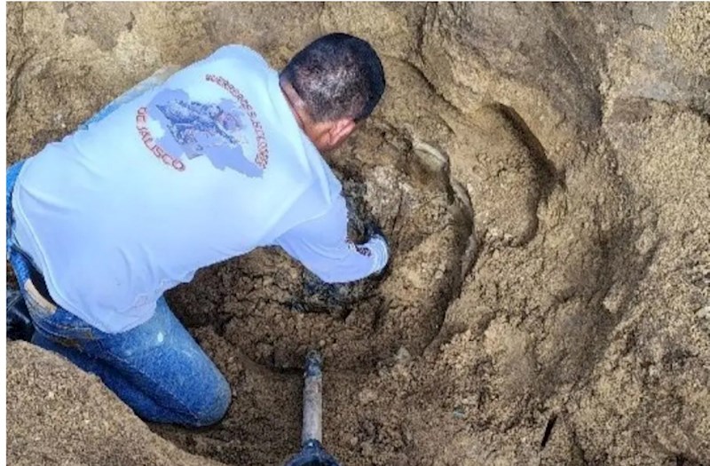 Bu ölkədə insan qalıqları ilə dolu kisələr tapıldı 