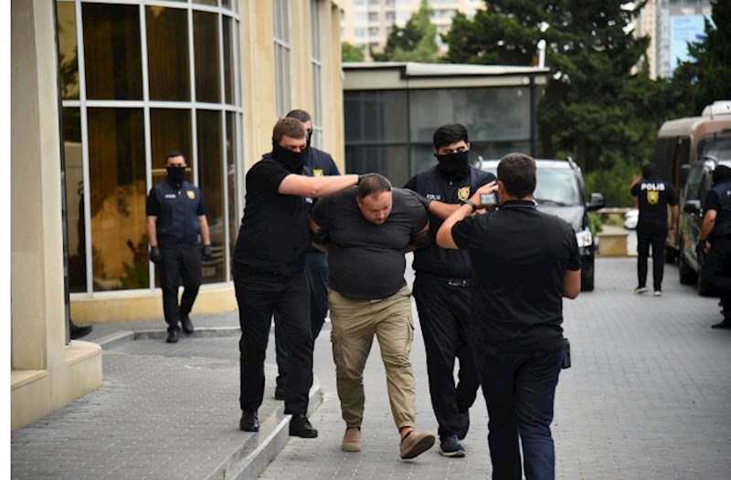“Sputnik Azərbaycan”ın Bakıda həbs olunan şef redaktoru ev dustaqlığına BURAXILDI 