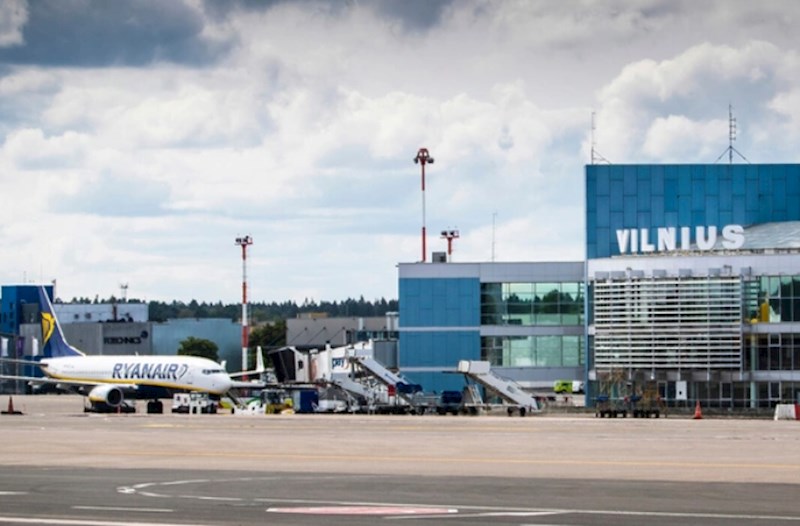 Vilnüs aeroportu fəaliyyətini bərpa etdi