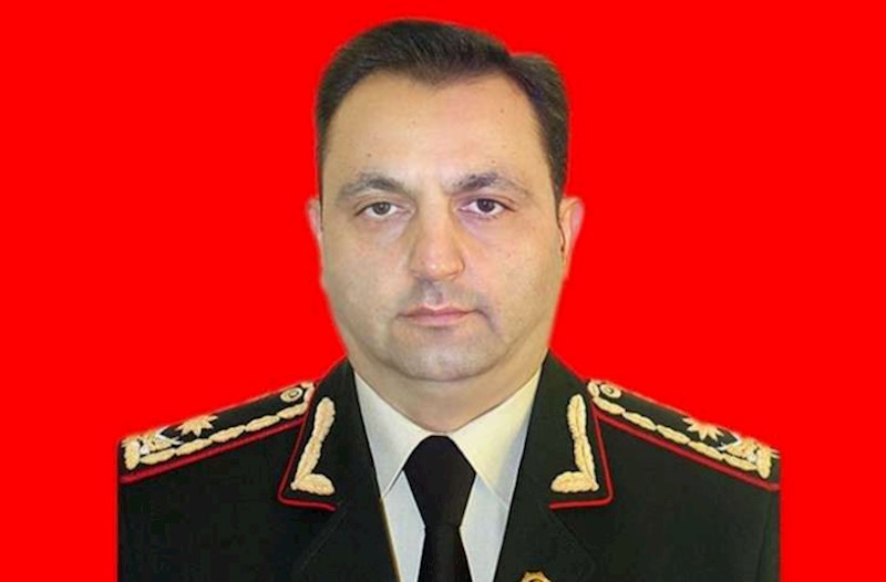 İşdən çıxarılan generalın biabırçı görüntüləri yayıldı — FOTO