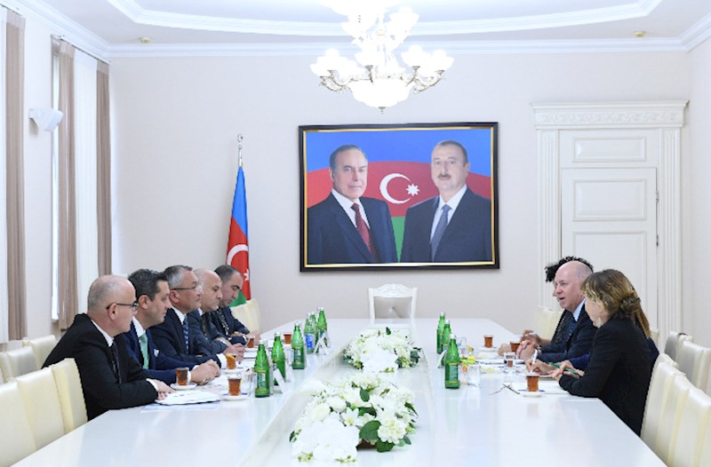 Dövlət Komitəsinin sədri Dünya Bankının nümayəndə heyəti ilə görüşüb — FOTOLAR