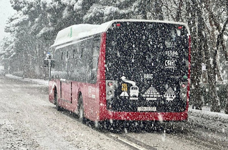 Bu gün avtobuslar saat 21:30-dək işləyəcək 