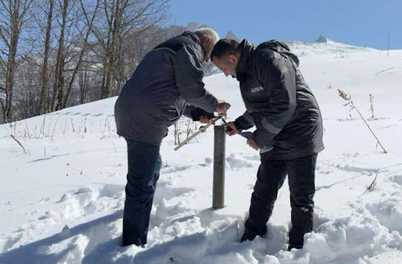 Ölkənin yüksək dağlıq ərazilərində qarölçmə işlərinə başlanılıb — FOTOLAR