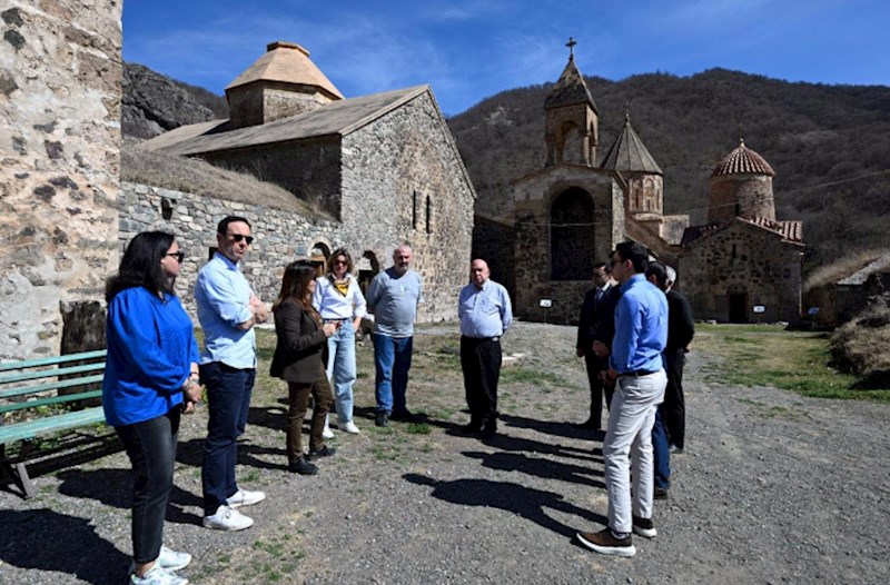 Konfransın əcnəbi iştirakçıları Xudavəng monastırında olub — FOTOLAR 