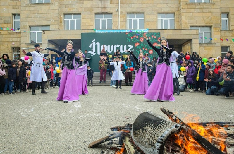 Leyla Əliyevanın təşəbbüsü ilə Xızı rayonunda uşaqlar üçün Novruz şənliyi keçirildi — FOTOLAR