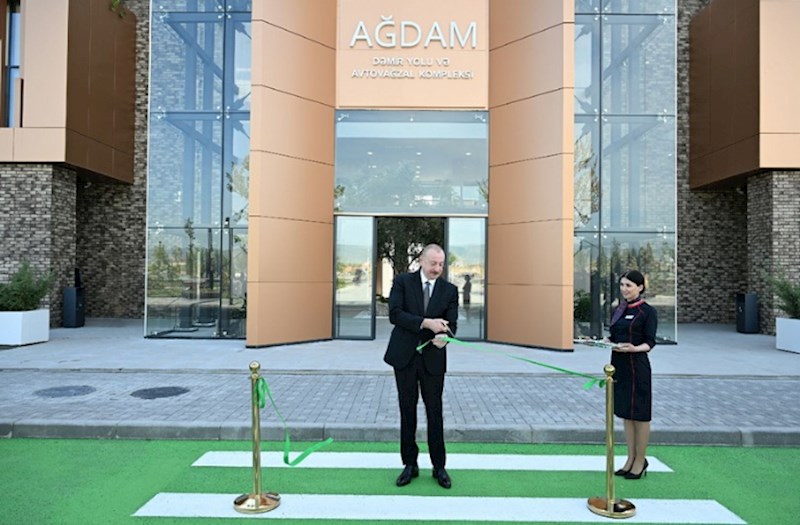 İlham Əliyev Ağdam Dəmir Yolu və Avtovağzal Kompleksinin açılışında iştirak edib — FOTOLAR (YENİLƏNİB)
