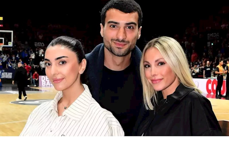 Mahir bacısı və sevgilisi ilə… — FOTOLAR