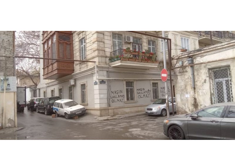 Murtuza Muxtarovun tikdiyi arxitektur binanı görün nə hala saldılar — FOTOLAR