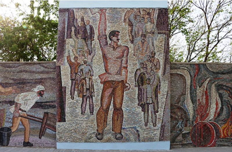 Bakıda mozaikaların bərpası davam edir — FOTOLAR