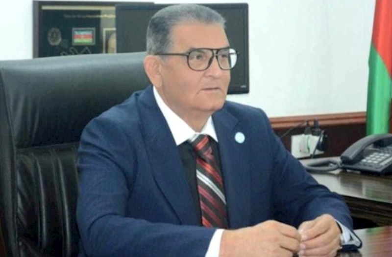 SSRİ bayrağı qaldıran sədr: "Türkiyə bayrağına niyə bir söz demirsiniz..."