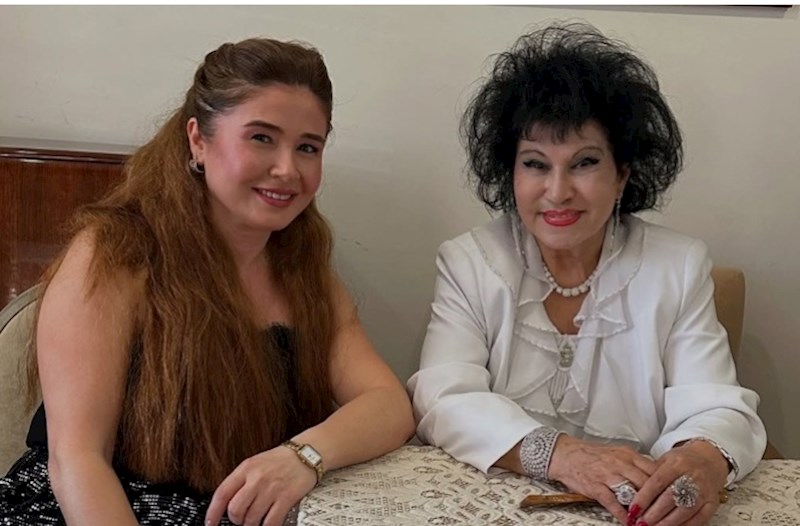 Elnarə Zeynəb Xanlarova ilə bir arada — FOTO