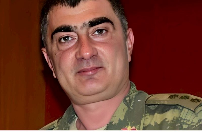Ala bilmədiyi maşını yandıran baş leytenant saxlanıldı — VİDEO 
