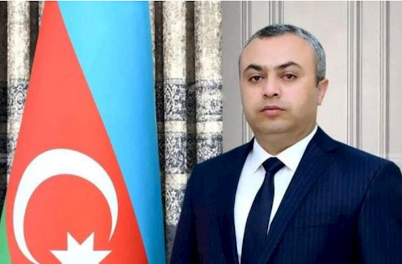 Bir ili tamam olmamış vəzifəsindən azad edildi