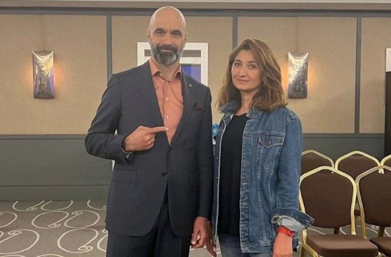 Vəfa Musayeva Everesti fəth edən ilk azərbaycanlı qadın oldu