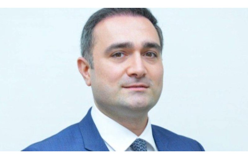 Ədliyyə Nazirliyinin idarə rəisi sərxoş vəziyyətdə saxlanıldı —"Sayrışan işıqları yandıraraq, təhlükəli manevrlər edib"