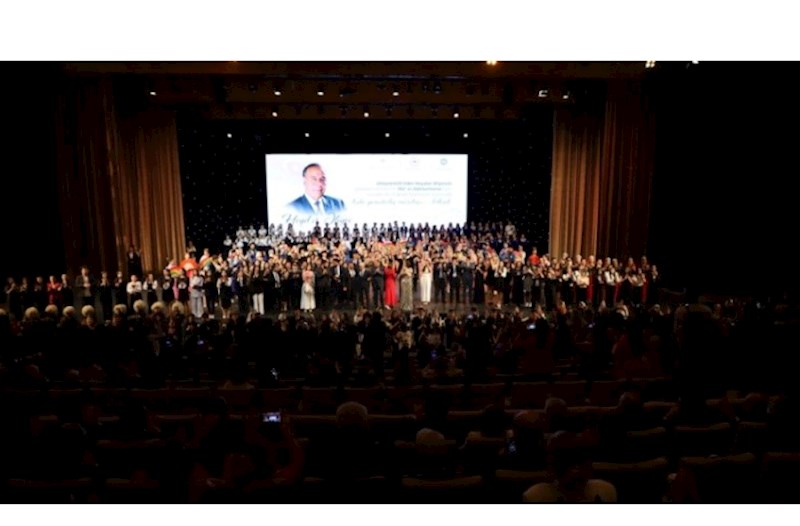 Ulu Öndərin 102 illiyinə həsr olunan bədii yaradıcılıq müsabiqə-festivalının yekun konserti keçirilib — FOTOLAR