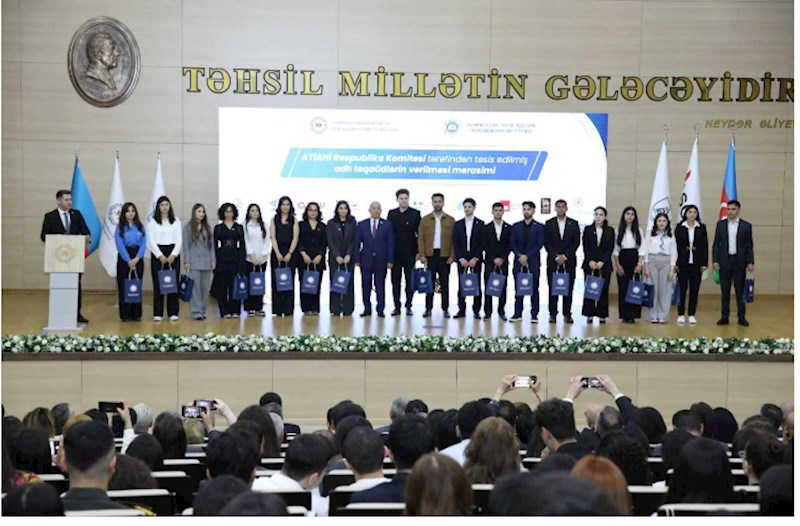 Heydər Əliyevin anadan olmasının 102-ci ildönümünə dair tədbirdə 308 tələbəyə “Adlı təqaüd” verilib — FOTOLAR