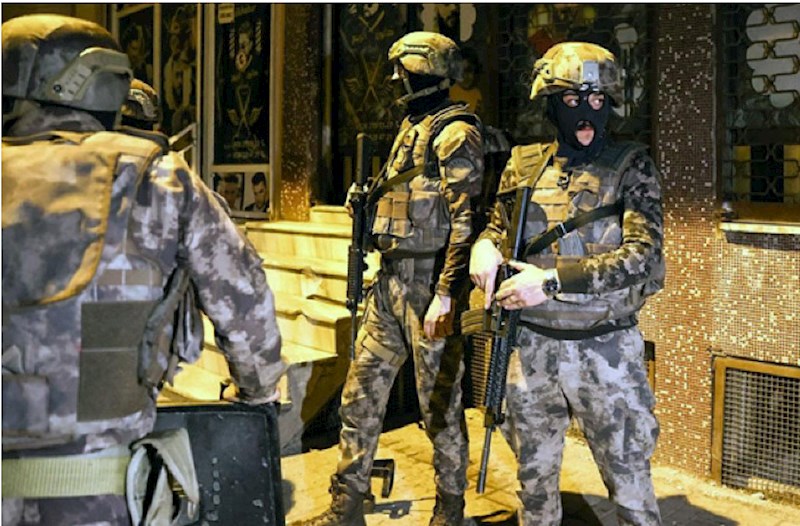 İstanbul bələdiyyəsində növbəti əməliyyat — 22 nəfər TUTULDU 