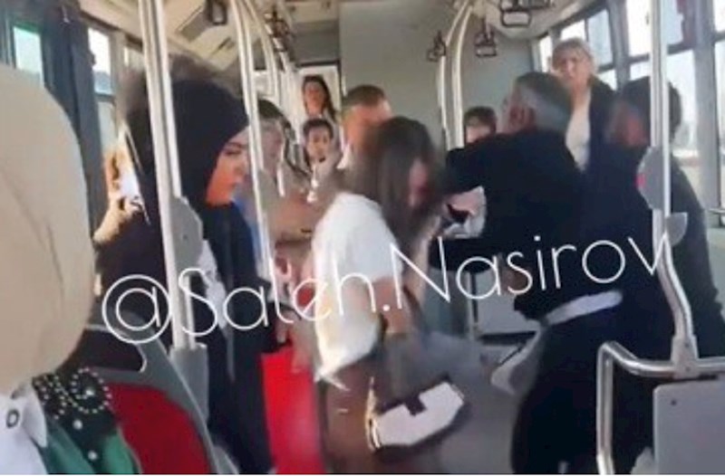 “BakuBus”da ata qızını döydü — VİDEO