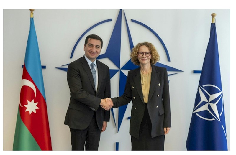 Hikmət Hacıyev NATO baş katibinin müavini ilə görüşüb