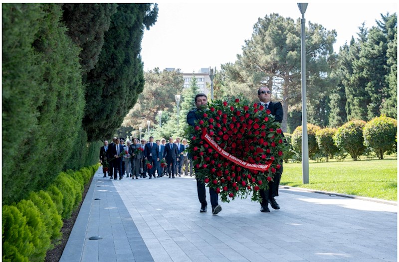 Ekologiya və Təbii Sərvətlər Nazirliyi işçiləri peşə bayramını qeyd ediblər — FOTOLAR