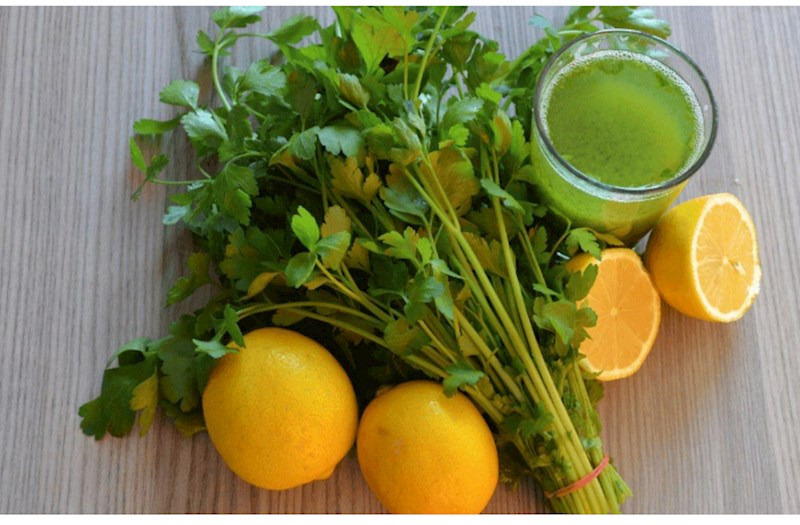 Səhərlər acqarına cəfəri və limon yeyin — 5 təəccüblü faydası 