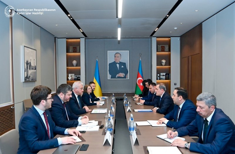 XİN başçılarının geniş tərkibdə görüşü başlayıb — FOTOLAR