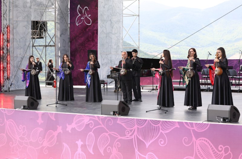 Şuşada “Xarıbülbül” Beynəlxalq Musiqi Festivalı davam edir — FOTOLAR