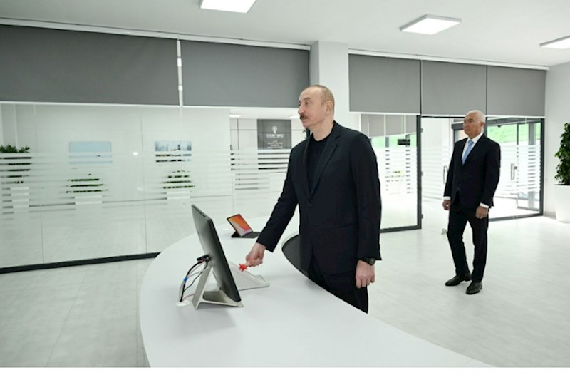 İlham Əliyev Laçın Elektrik Şəbəkəsi Rəqəmsal İdarəetmə Mərkəzinin açılışında iştirak edib — FOTOLAR