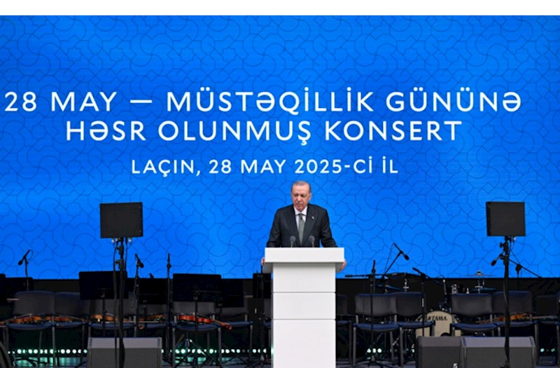 Rəcəb Tayyib Ərdoğan Laçında Səməd Vurğunun şeirindən parça səsləndirib