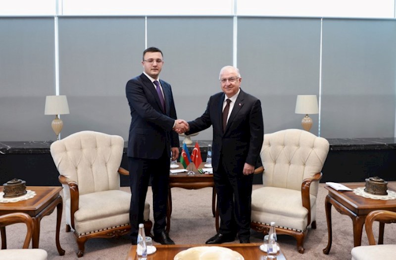 Yaşar Güler Azərbaycanın müdafiə nazirinin müavinini qəbul edib